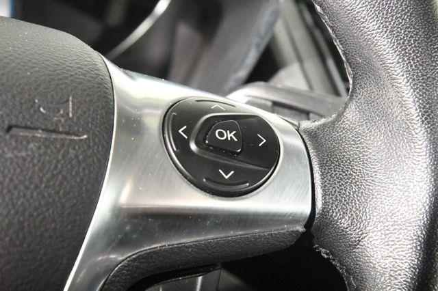 2017 Ford C-Max Hybrid SE photo