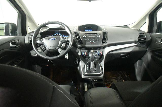 2017 Ford C-Max Hybrid SE photo