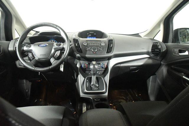 2017 Ford C-Max Hybrid SE photo