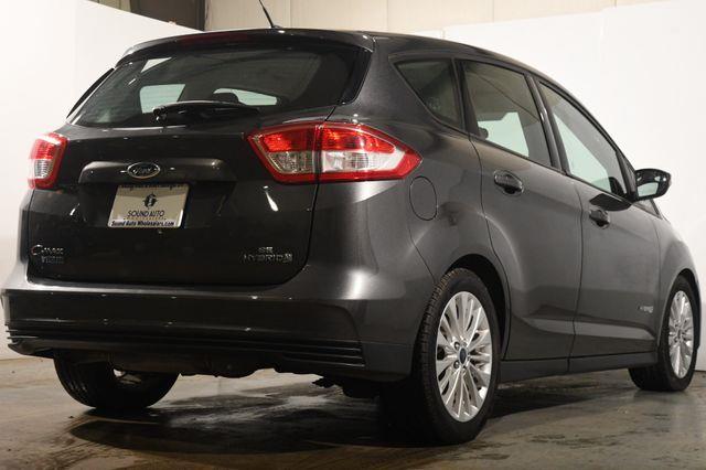 2017 Ford C-Max Hybrid SE photo