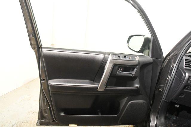 2016 Toyota 4Runner SR5 Premium photo