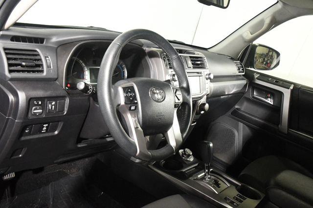 2016 Toyota 4Runner SR5 Premium photo