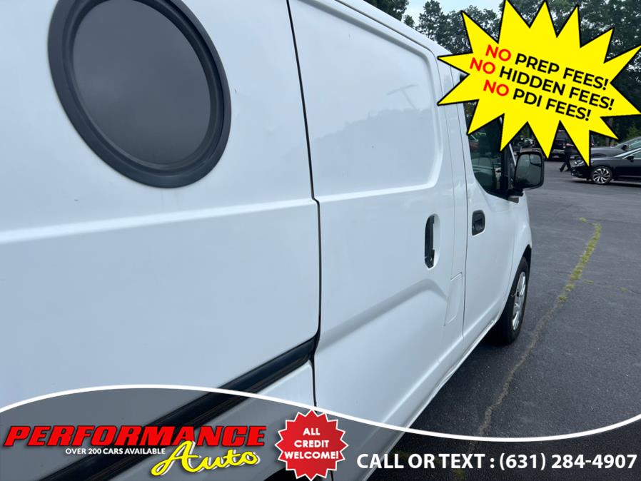 2015 Nissan NV200 I4 S photo
