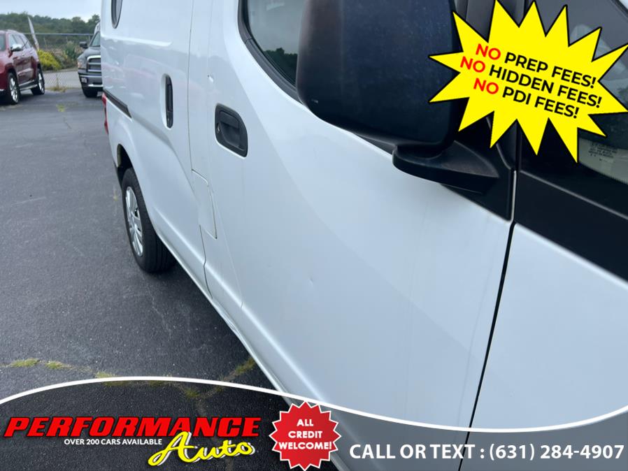 2015 Nissan NV200 I4 S photo