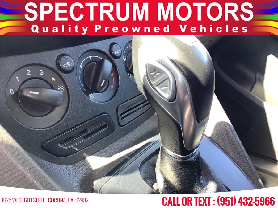 2016 Ford Transit Connect LWB XL photo