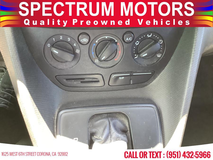 2015 Ford Transit Connect LWB XL photo