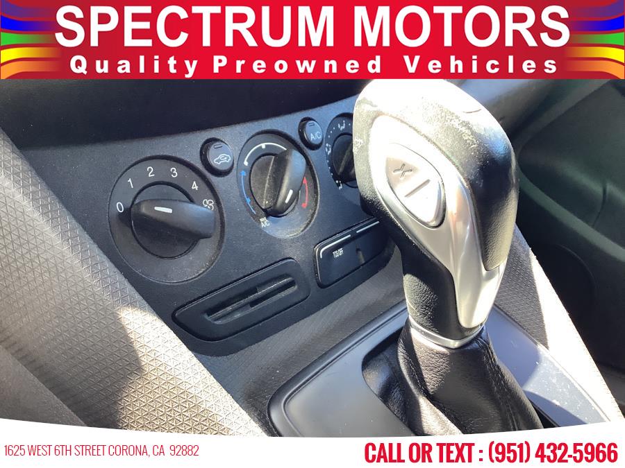 2015 Ford Transit Connect LWB XL photo