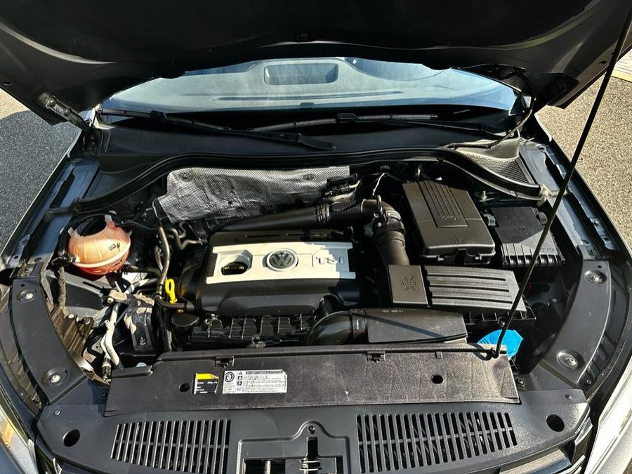 2016 Volkswagen Tiguan 2WD 4dr Auto SE photo
