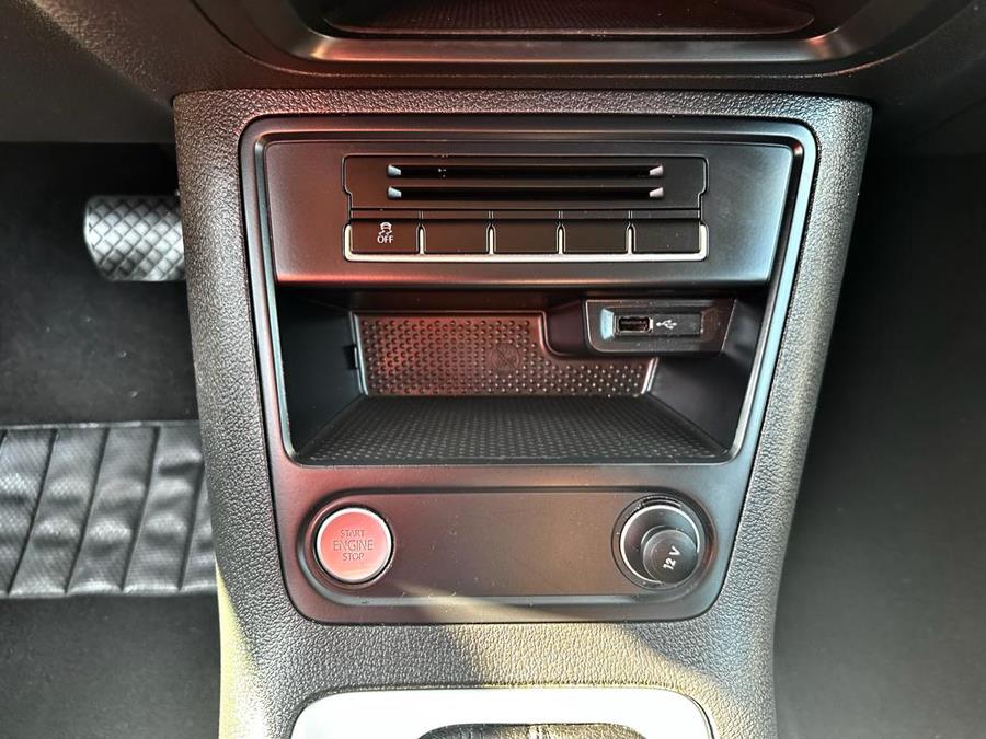 2016 Volkswagen Tiguan 2WD 4dr Auto SE photo