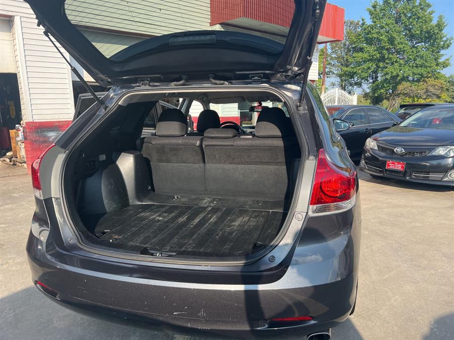 2014 Toyota Venza LE photo