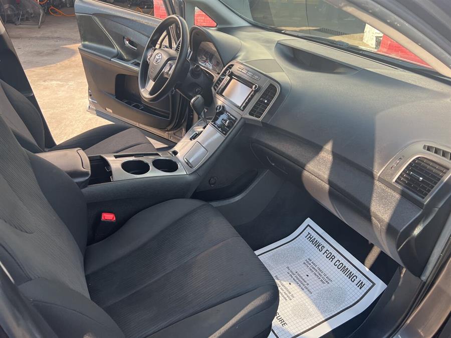 2014 Toyota Venza LE photo
