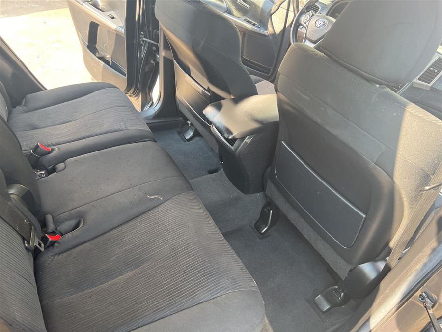 2014 Toyota Venza LE photo