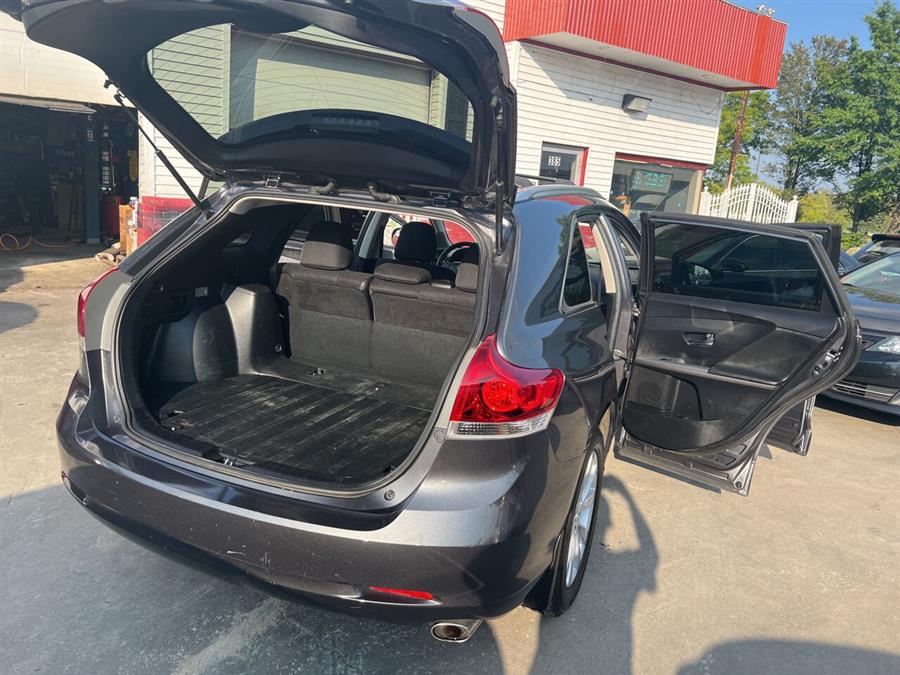 2014 Toyota Venza LE photo