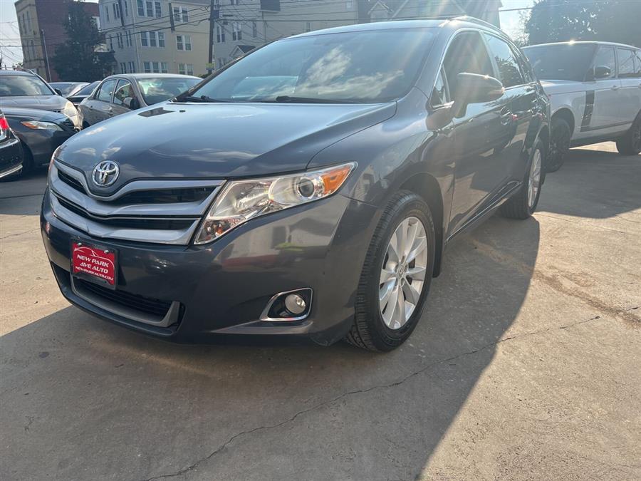 2014 Toyota Venza LE photo