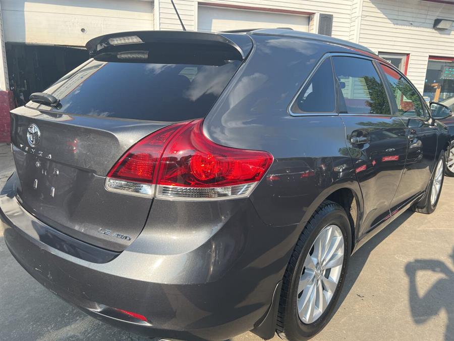 2014 Toyota Venza LE photo