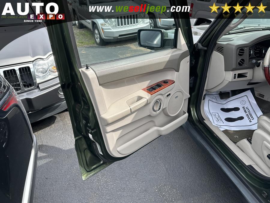 2008 Jeep Commander Overland photo
