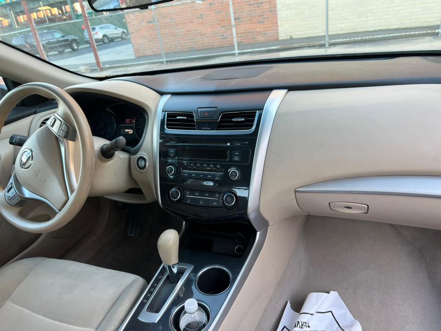 2013 Nissan Altima 2.5 photo