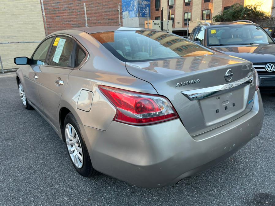 2013 Nissan Altima 2.5 photo