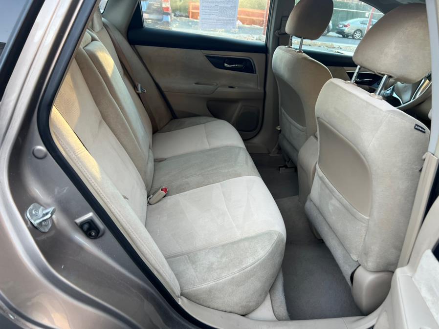 2013 Nissan Altima 2.5 photo