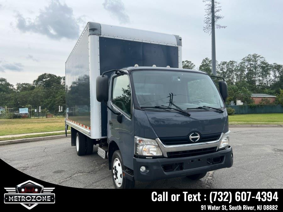 2020 Hino 195 16 Feet Box photo