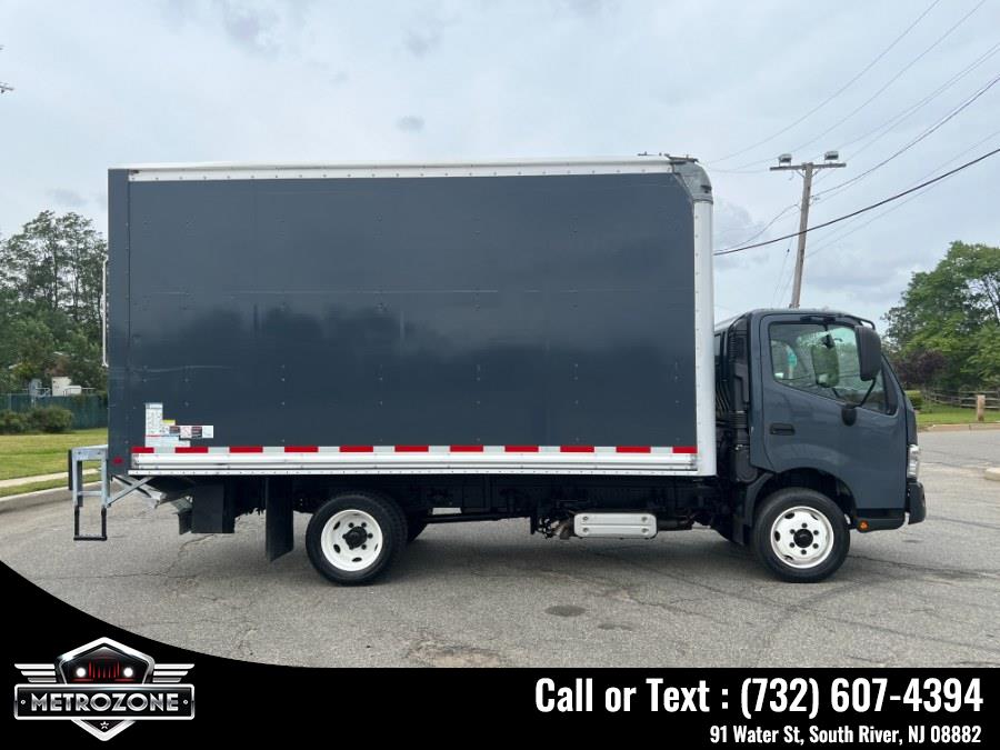 2020 Hino 195 16 Feet Box photo