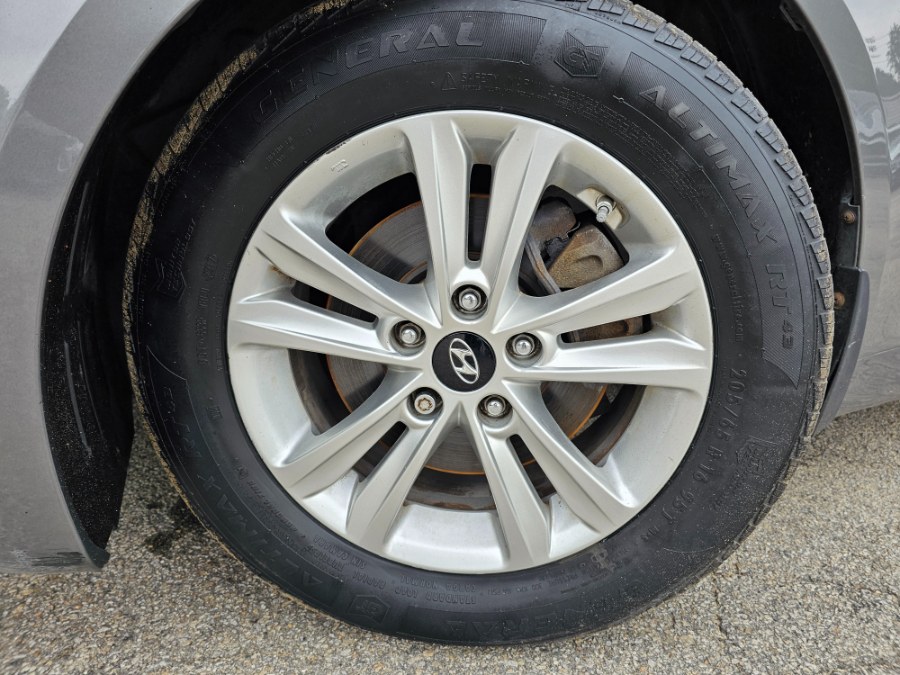 2012 Hyundai Sonata GLS photo