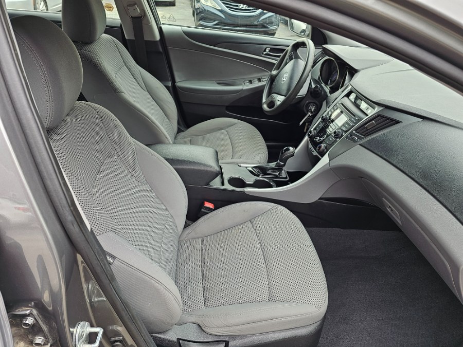 2012 Hyundai Sonata GLS photo