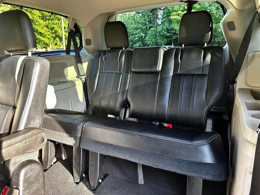 2016 Chrysler Town & Country 4dr Wgn Touring photo