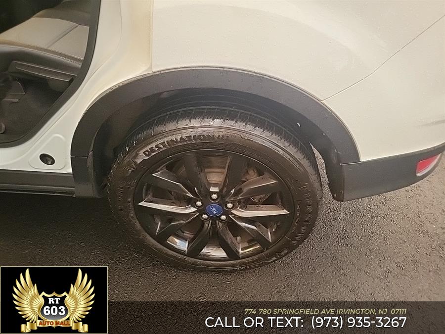 2018 Ford Escape SE 4WD photo
