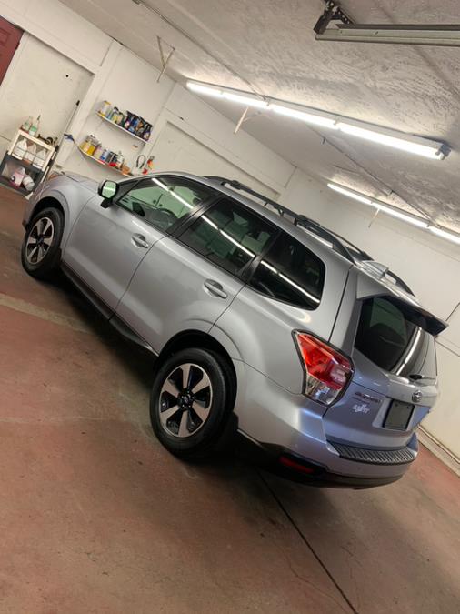 2018 Subaru Forester 2.5i Premium Black Edition w/E photo