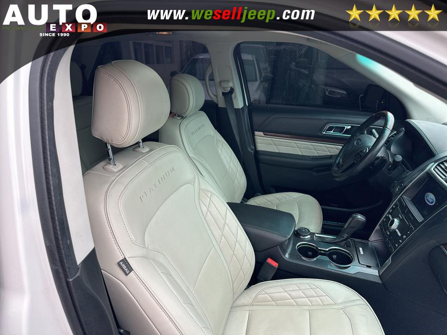 2017 Ford Explorer Platinum 4WD photo