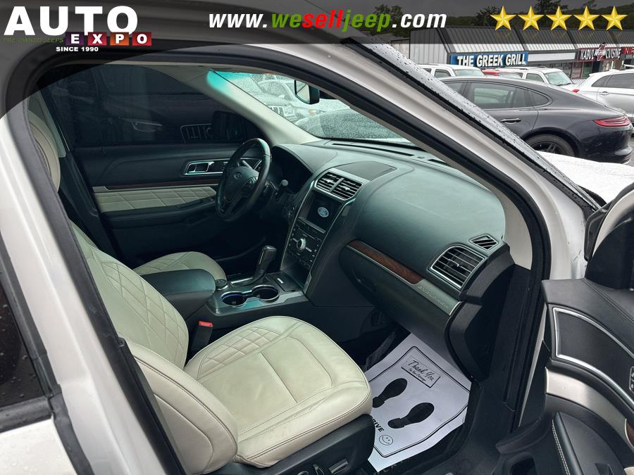 2017 Ford Explorer Platinum 4WD photo