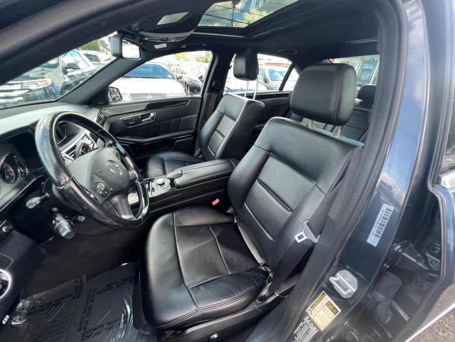 2011 Mercedes-Benz E-Class E350 4MATIC Luxury photo