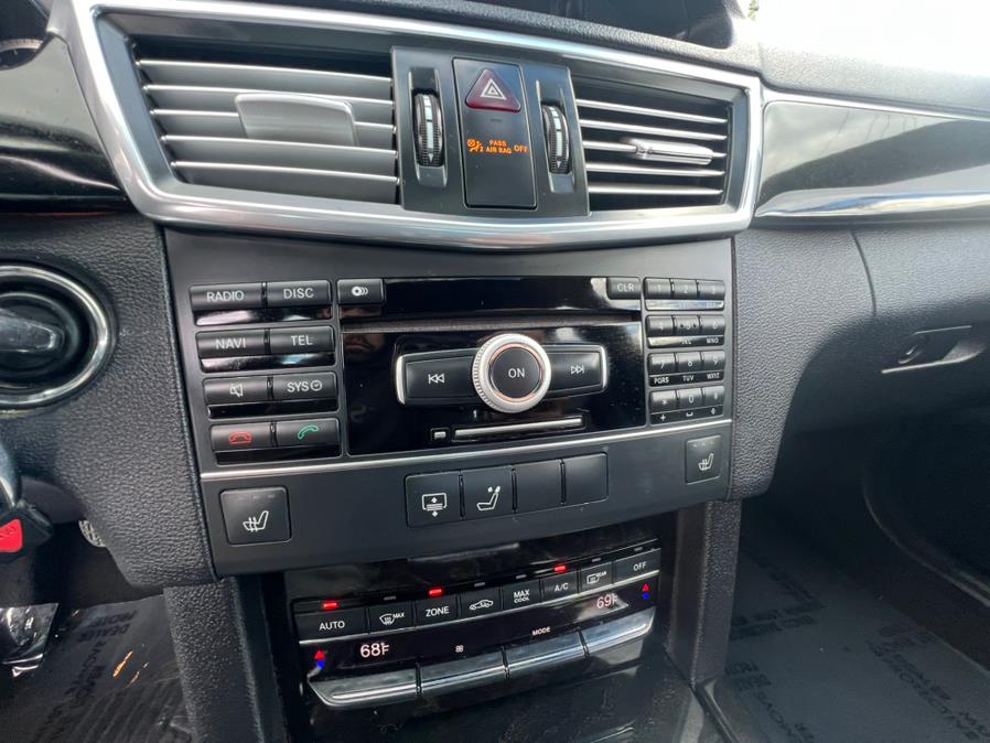 2011 Mercedes-Benz E-Class E350 4MATIC Luxury photo