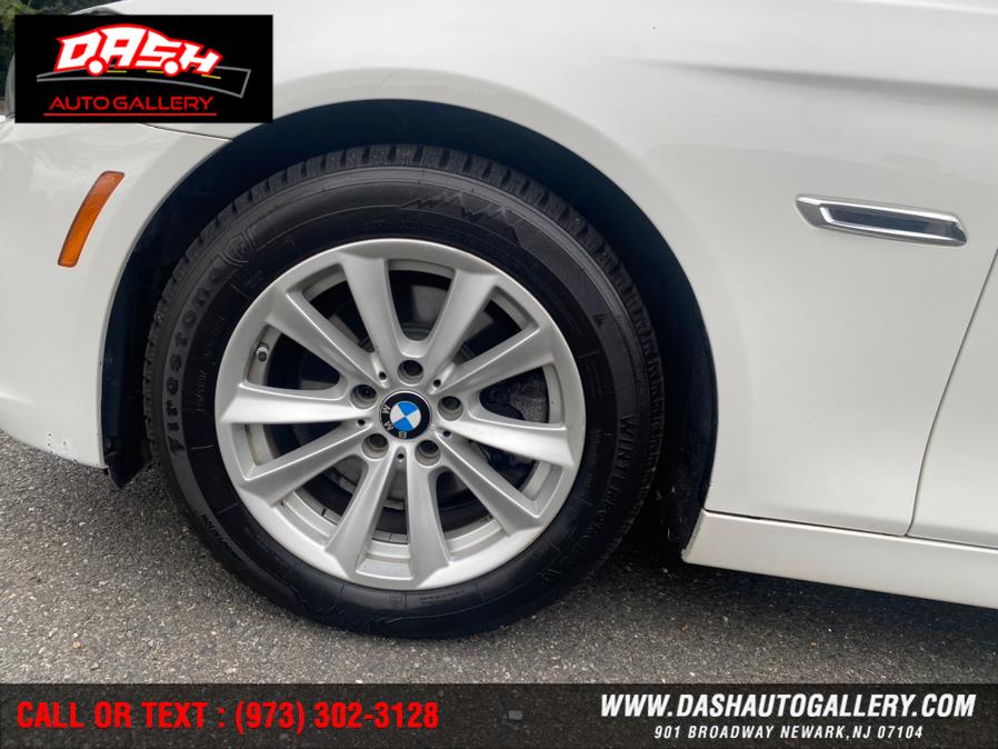 2016 BMW 5-Series 4dr Sdn 528i xDrive AWD photo