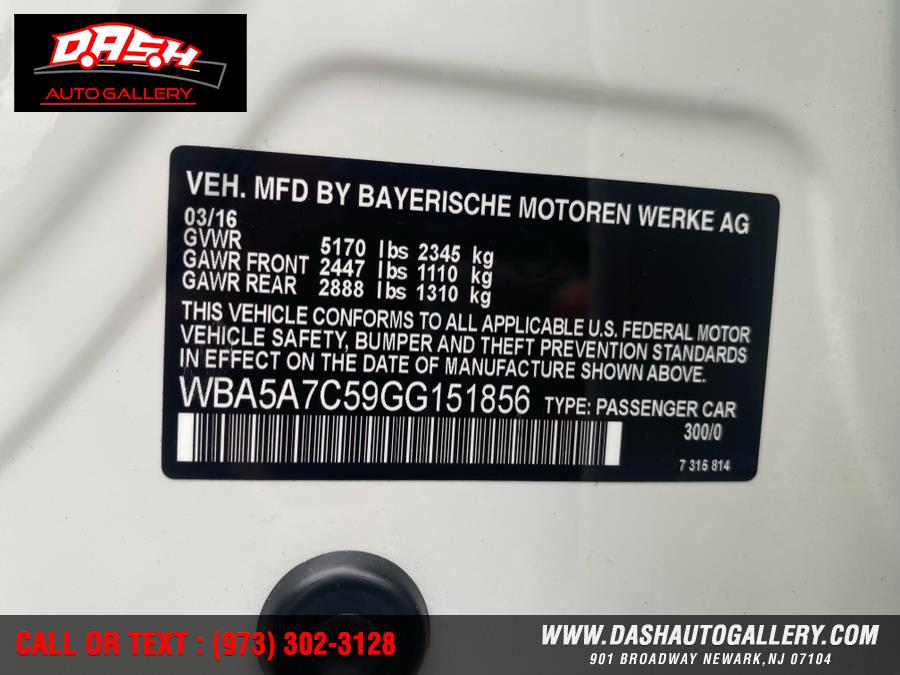 2016 BMW 5-Series 4dr Sdn 528i xDrive AWD photo
