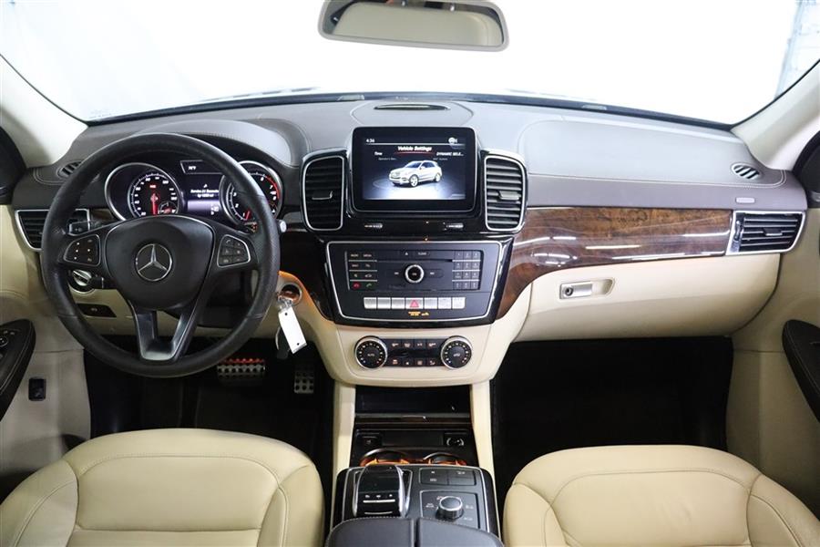 2017 Mercedes-Benz GLE 400 4MATIC photo