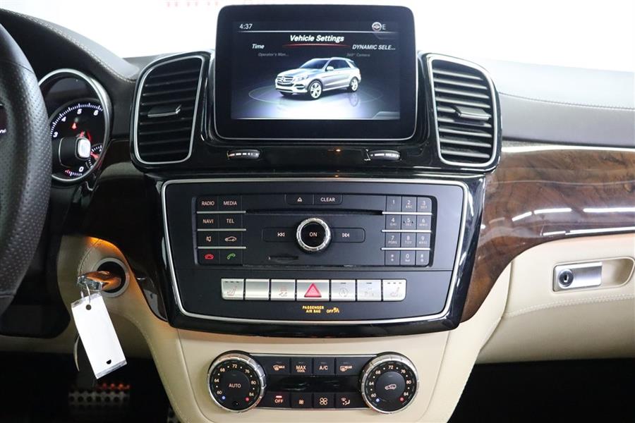 2017 Mercedes-Benz GLE 400 4MATIC photo