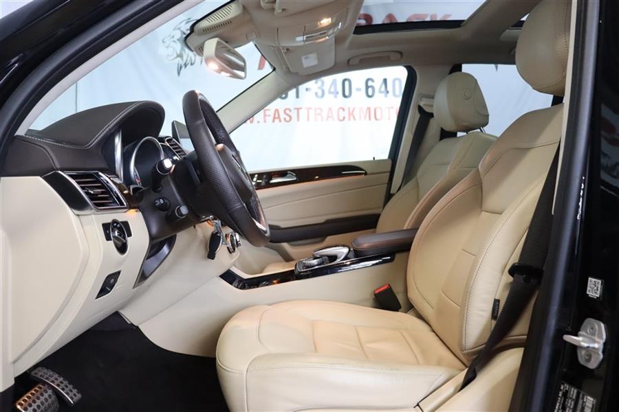 2017 Mercedes-Benz GLE 400 4MATIC photo