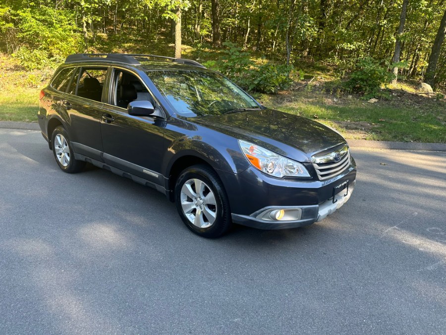 2010 Subaru Outback 3.6R Limited photo