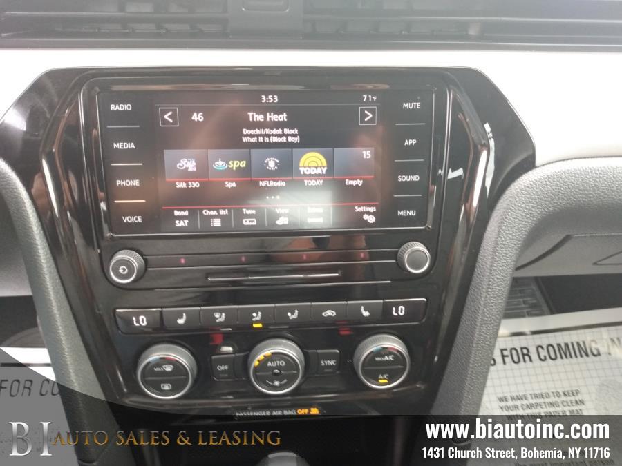 2020 Volkswagen Passat 2.0T SE Auto photo