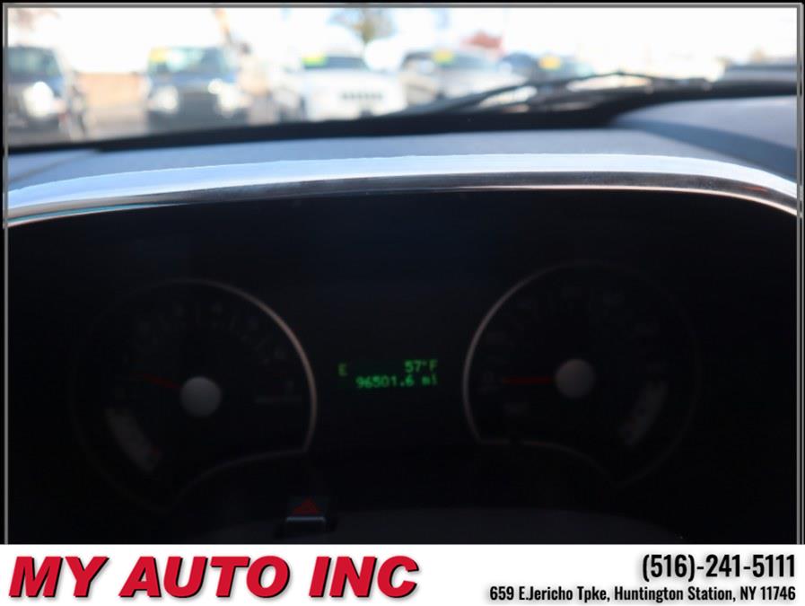 2010 Ford Explorer XLT photo