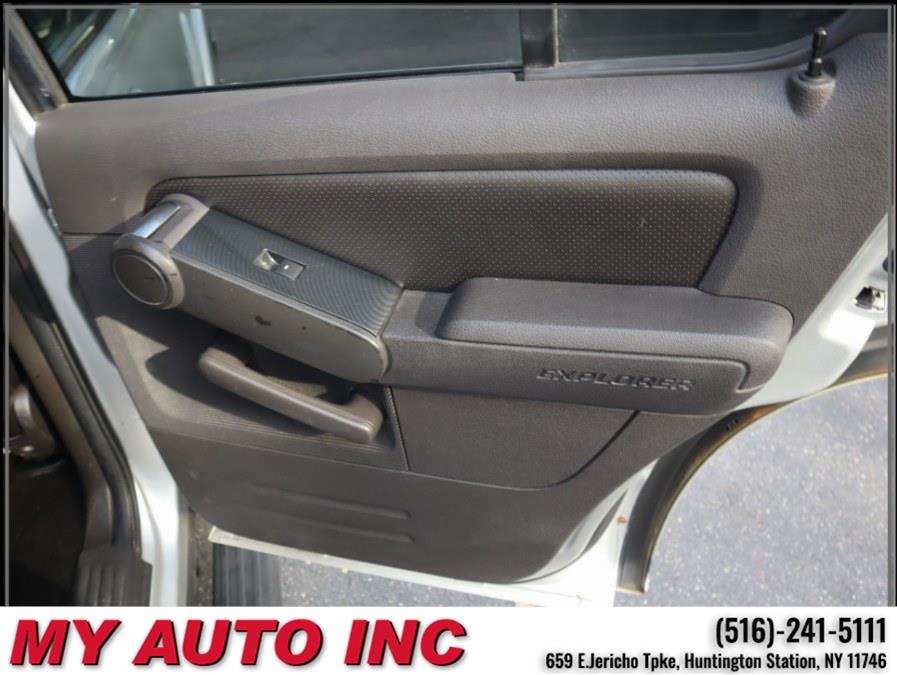 2010 Ford Explorer XLT photo