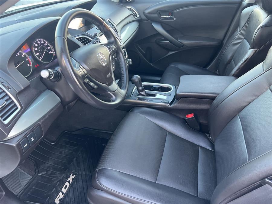 2017 Acura RDX w/Tech AWD 4dr SUV w/Technolog photo