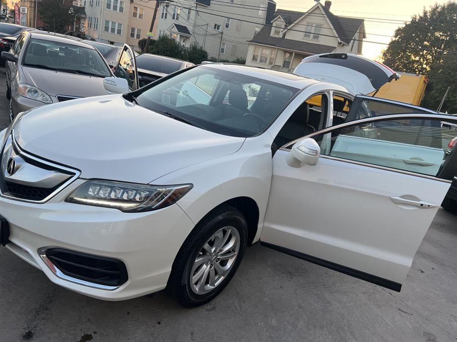 2017 Acura RDX w/Tech AWD 4dr SUV w/Technolog photo