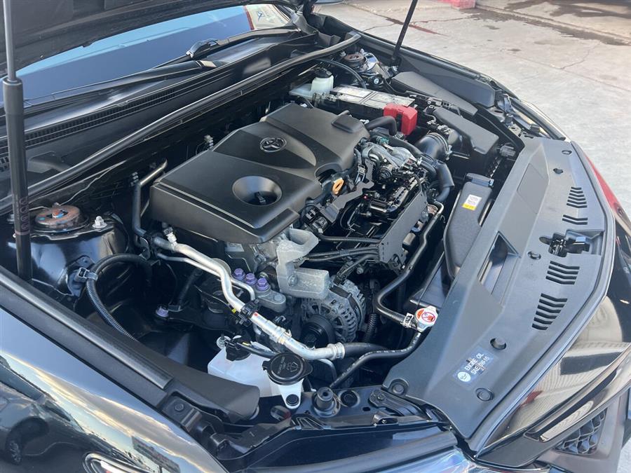 2018 Toyota Camry SE 4dr Sedan photo