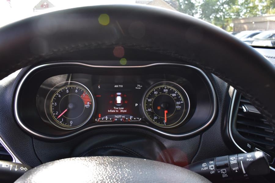 2021 Jeep Cherokee LATITUDE LUX photo