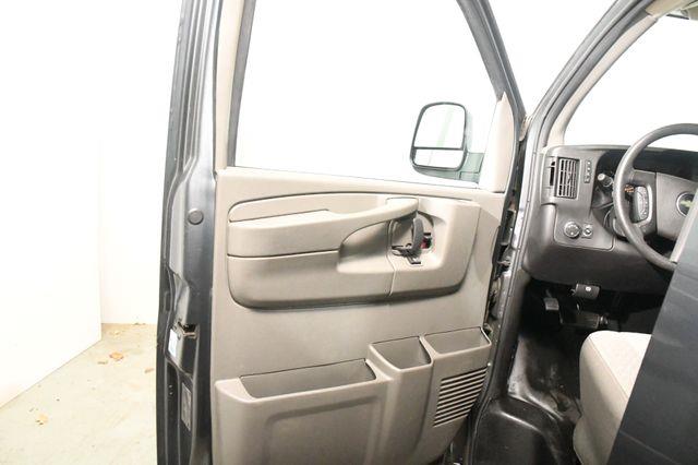 2014 Chevrolet Express 2500 LS 2500 photo