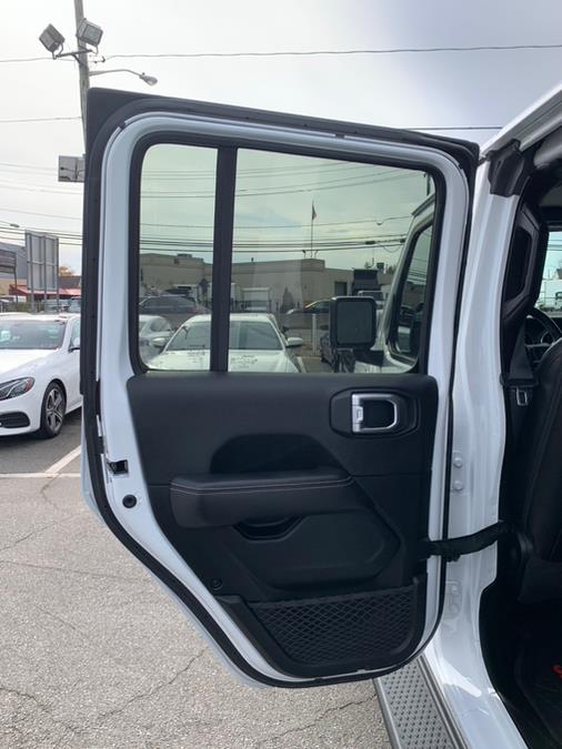 2020 Jeep Gladiator Overland 4x4 photo