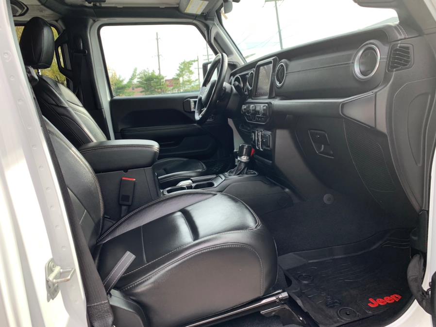 2020 Jeep Gladiator Overland 4x4 photo
